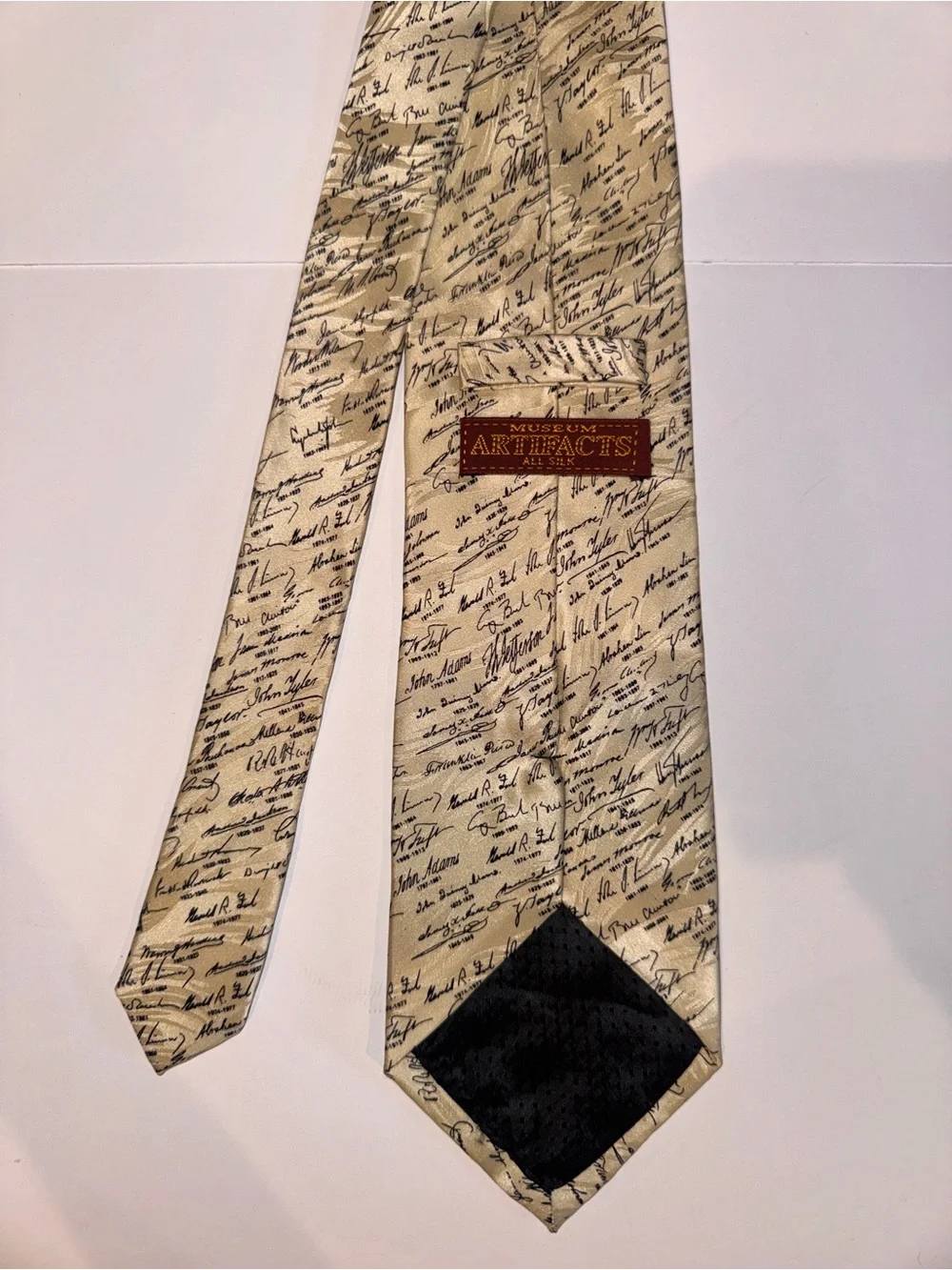 Handmade 100% Silk Presidential Signatures Tie, Patriotic - (Museum Artifacts)
